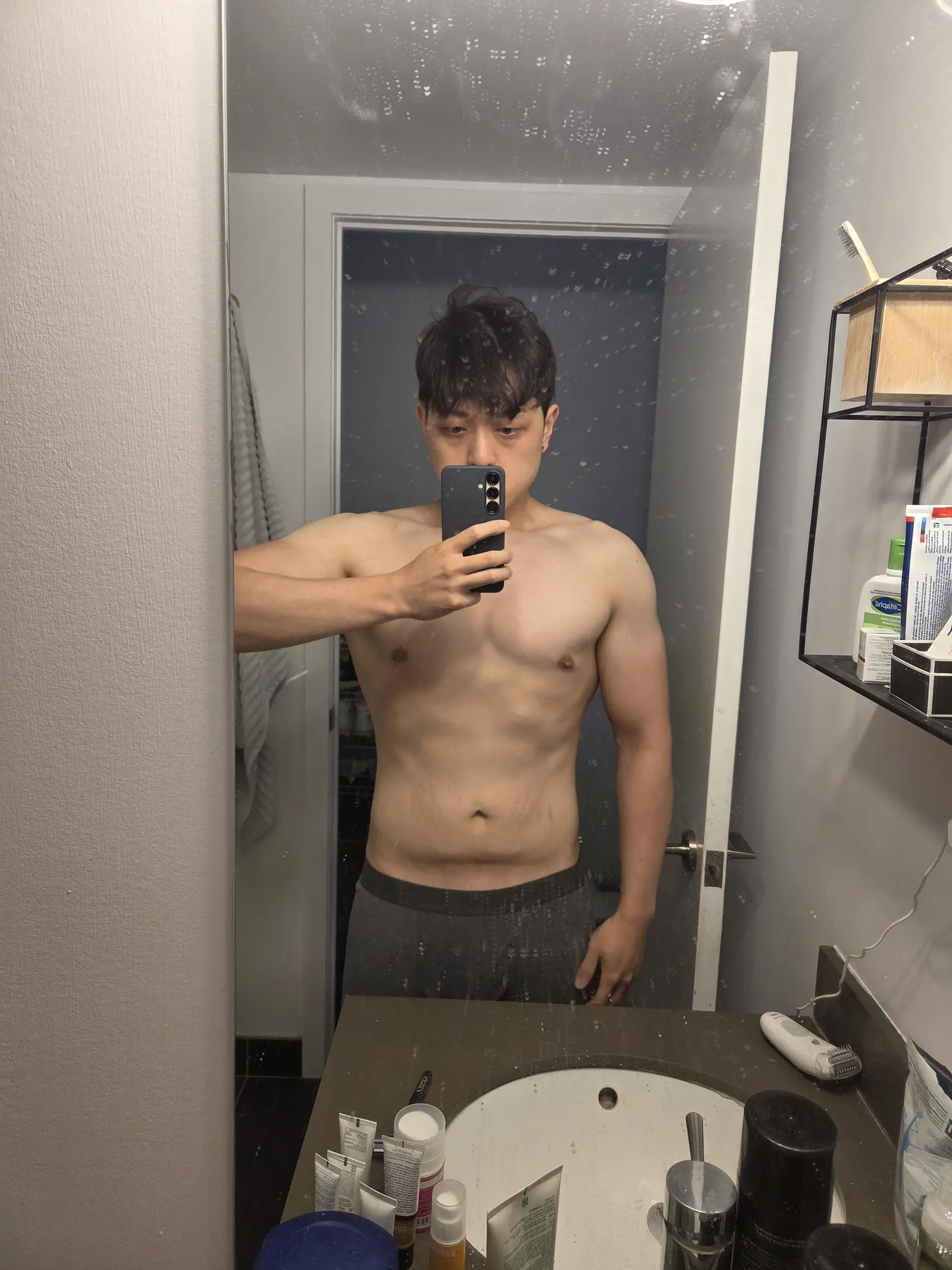 Honest mirror check-in of pkang mid-process, illustrating why I can't see my weight loss in the mirror day to day