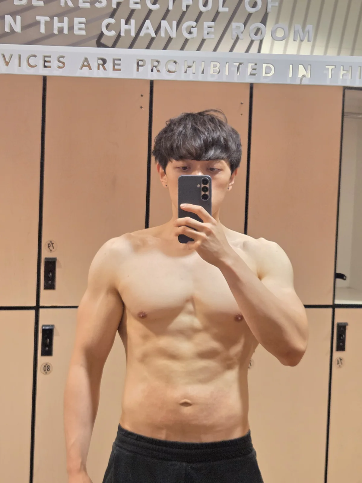 Founder gym physique proof photo after major fat loss